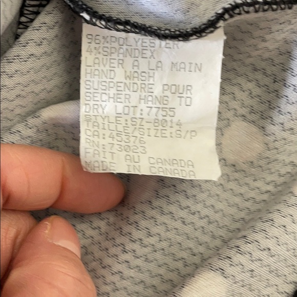 sleeveless top - Picture 5 of 5